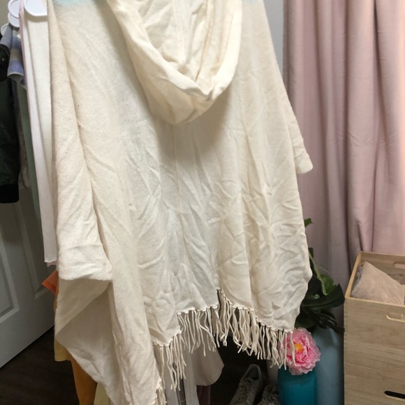 Cashmere Cream Poncho with Fringe - Picture 3 of 4